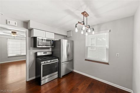 168 Beck Road Avon Lake OH 44012