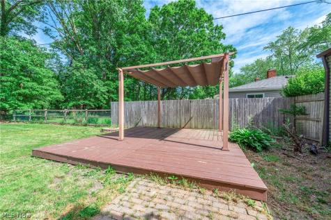168 Beck Road Avon Lake OH 44012