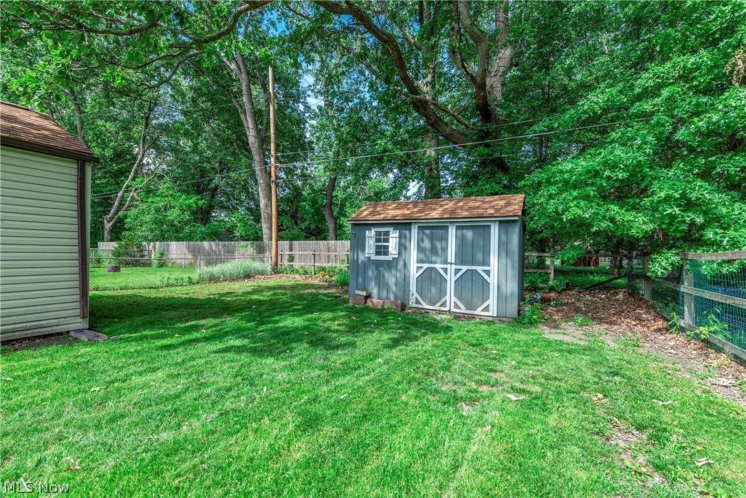 168 Beck Road Avon Lake OH 44012