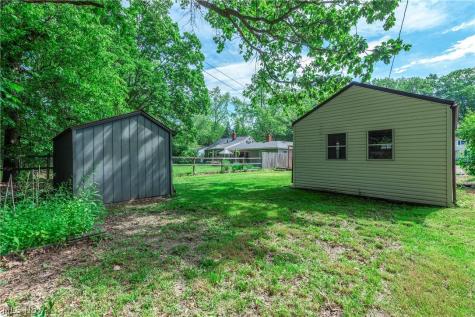 168 Beck Road Avon Lake OH 44012