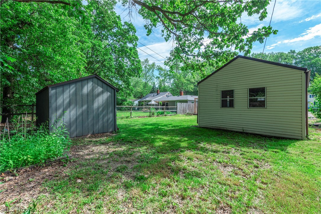 168 Beck Road Avon Lake OH 44012