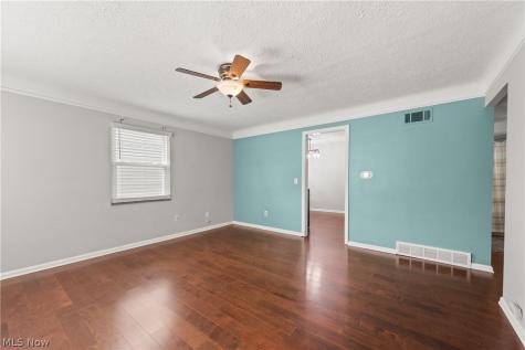 168 Beck Road Avon Lake OH 44012