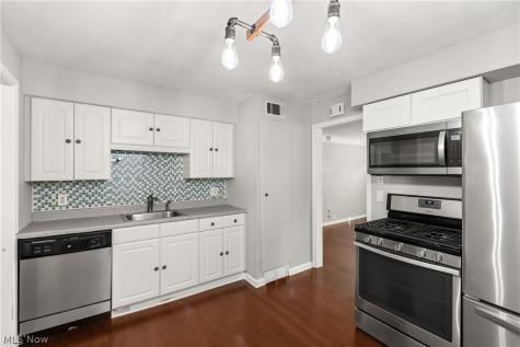 168 Beck Road Avon Lake OH 44012