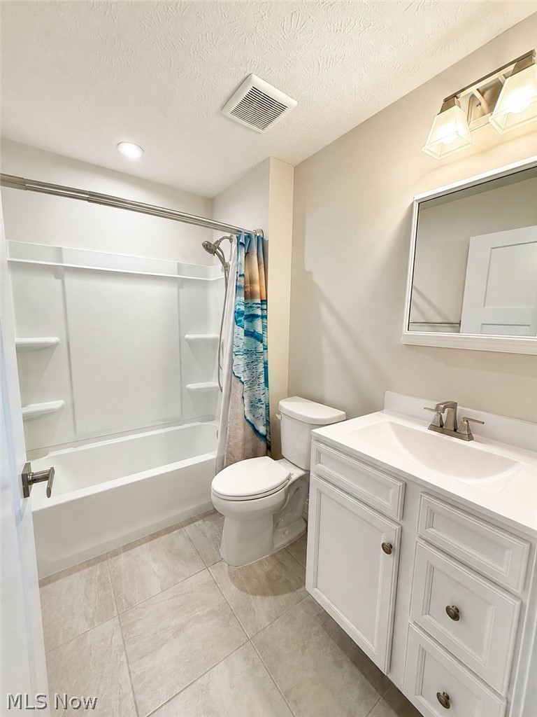 168 Eagle Circle Amherst OH 44001