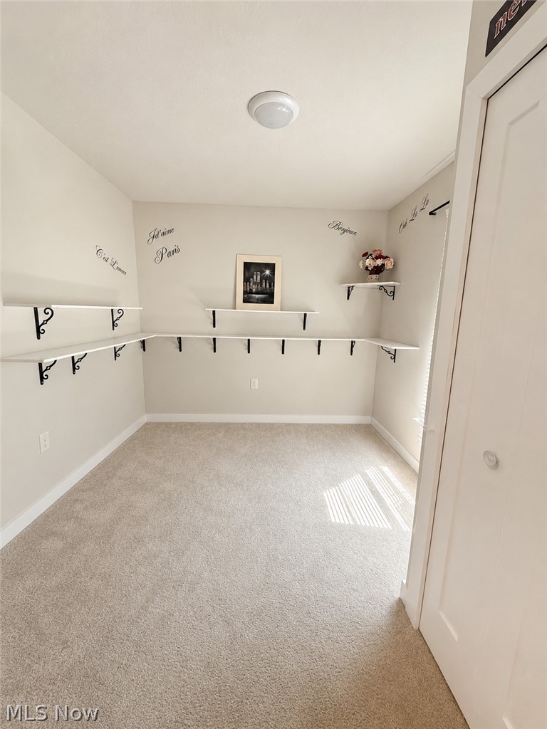 168 Eagle Circle Amherst OH 44001