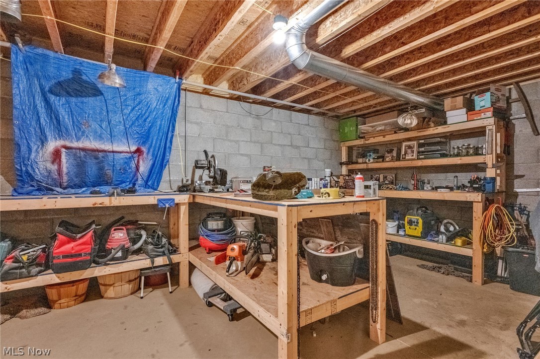 66073 Wolfs Den Cambridge OH 43725