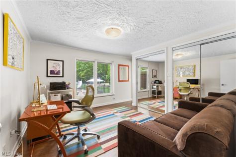 70 S Meadowcroft Drive Akron OH 44313