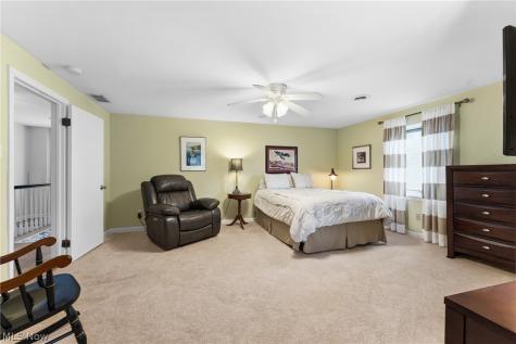 70 S Meadowcroft Drive Akron OH 44313