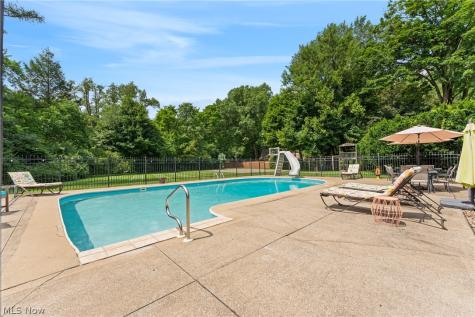 70 S Meadowcroft Drive Akron OH 44313