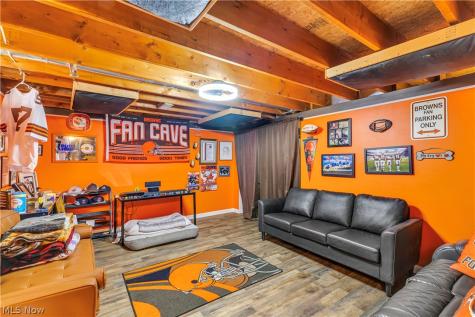 384 25th Street NW Massillon OH 44647