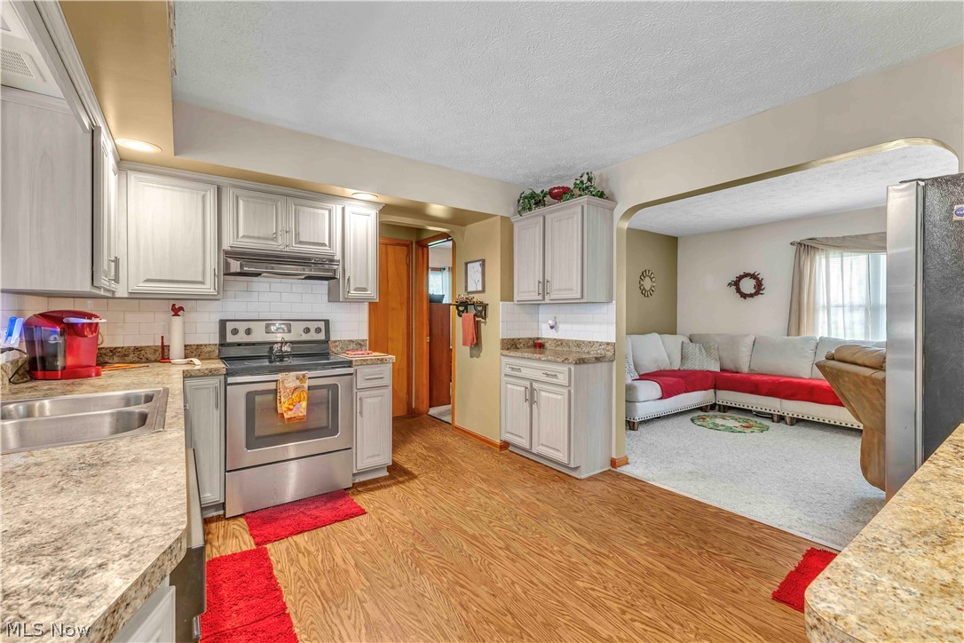 1732 Pleasant Valley Road Girard OH 44420