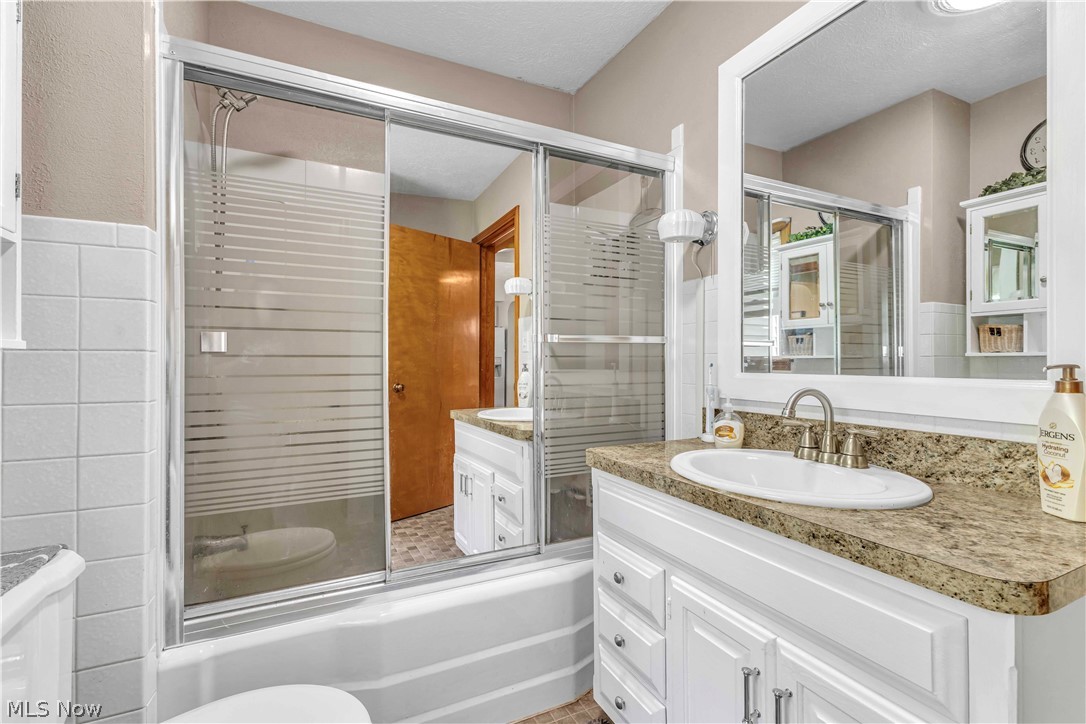 1732 Pleasant Valley Road Girard OH 44420