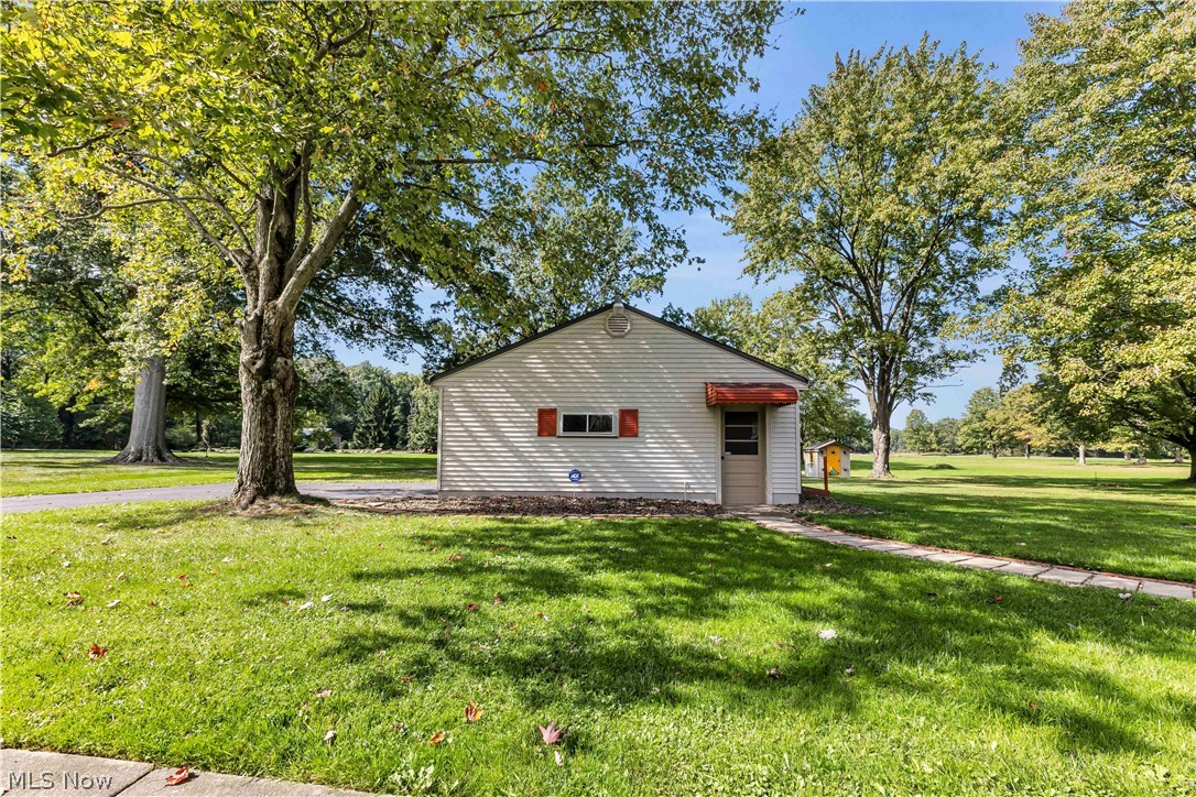 1732 Pleasant Valley Road Girard OH 44420