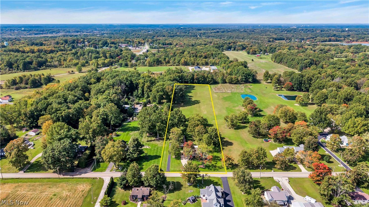 1732 Pleasant Valley Road Girard OH 44420