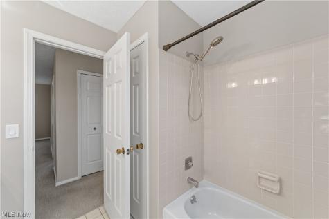 6920 Longview Drive Solon OH 44139
