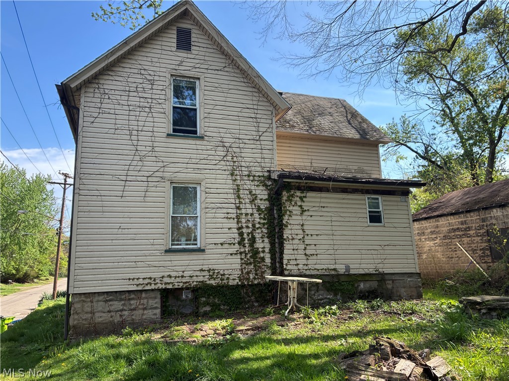 404 Pike Avenue SW Massillon OH 44647