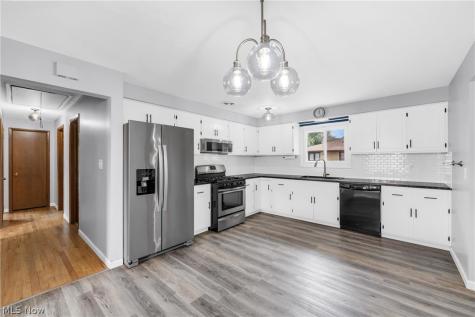 1500 Winchester Drive Parma OH 44134
