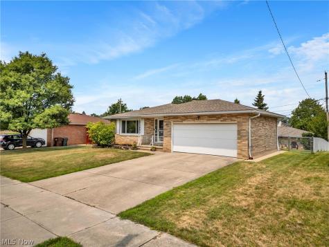 1500 Winchester Drive Parma OH 44134