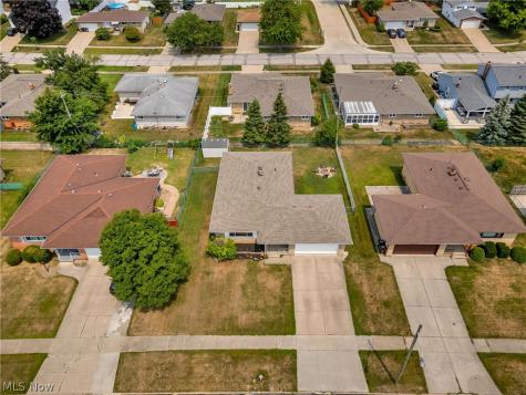 1500 Winchester Drive Parma OH 44134