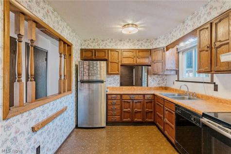 7680 Jennings Drive Painesville OH 44077