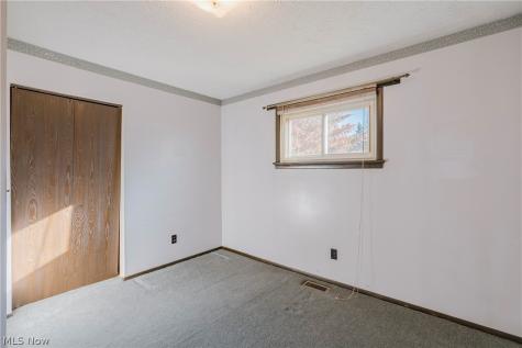 7680 Jennings Drive Painesville OH 44077