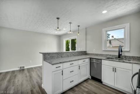 756 E 249th Street Euclid OH 44123