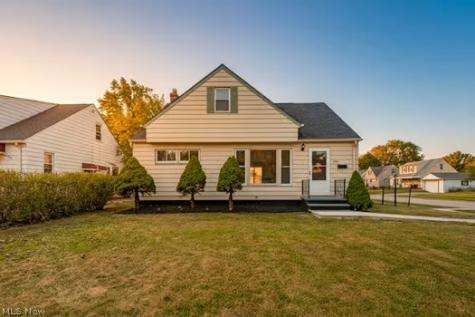 756 E 249th Street Euclid OH 44123