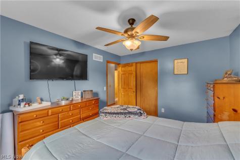 21930 Foster Road Wellington OH 44090