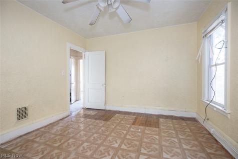 17200 Endora Road Cleveland OH 44112
