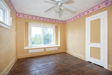 17200 Endora Road Cleveland OH 44112