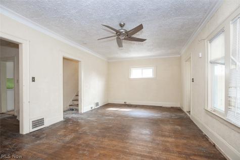 17200 Endora Road Cleveland OH 44112