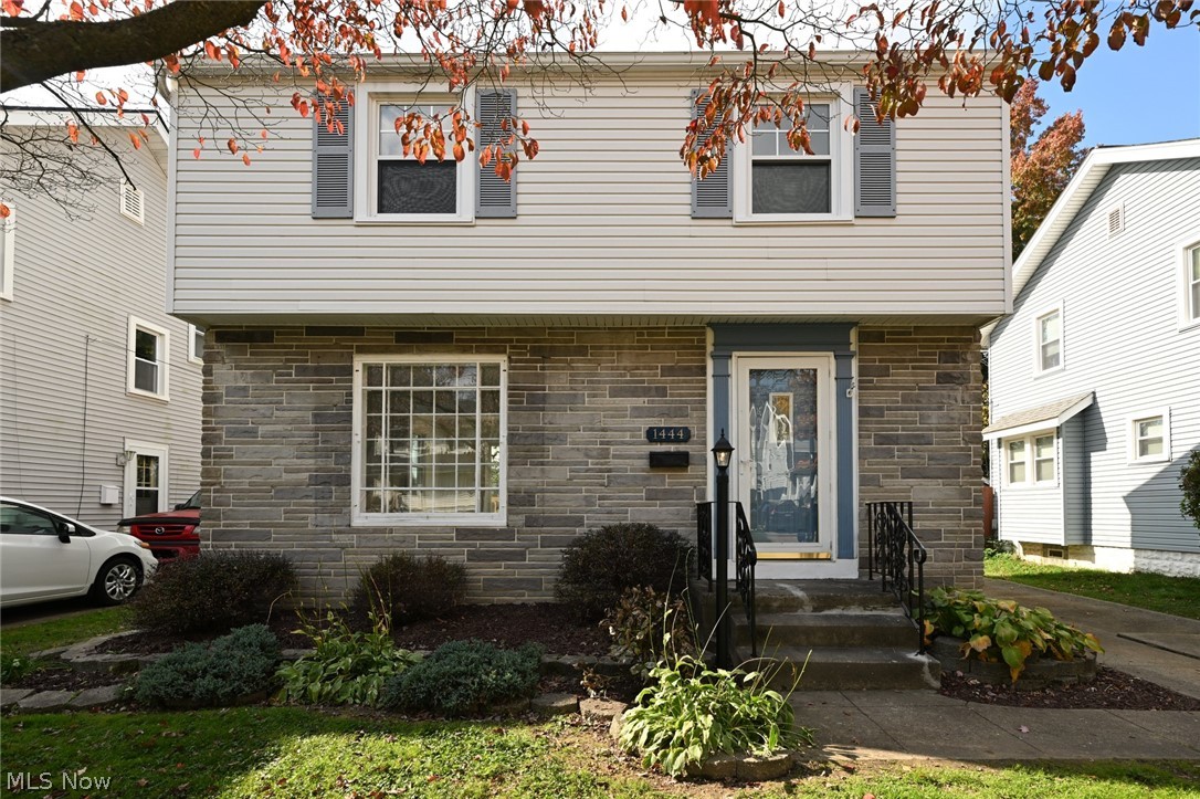 1444 Oakwood Avenue Akron OH 44301
