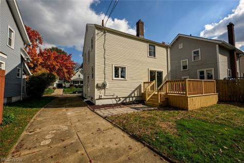 1444 Oakwood Avenue Akron OH 44301