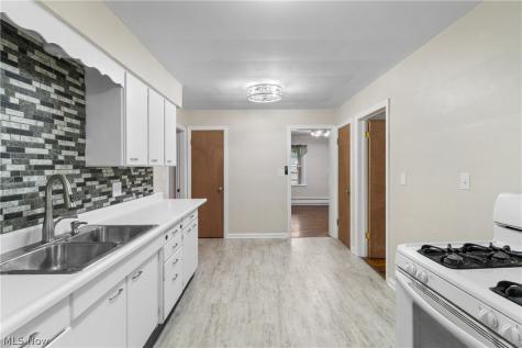1720 Lincoln Way E Massillon OH 44646