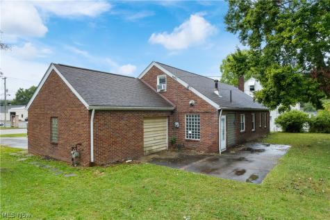 1720 Lincoln Way E Massillon OH 44646