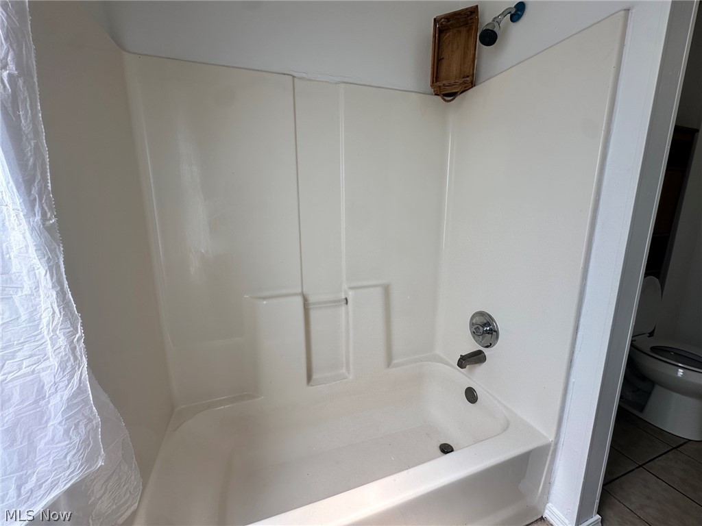 511 Woodland Avenue Elyria OH 44035