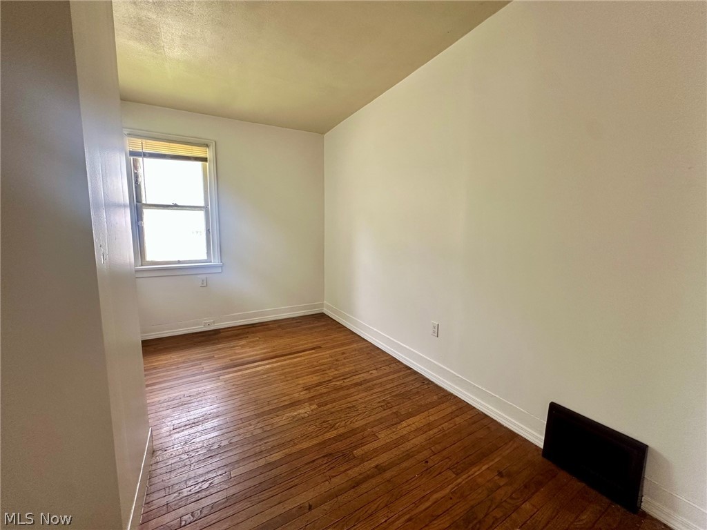511 Woodland Avenue Elyria OH 44035