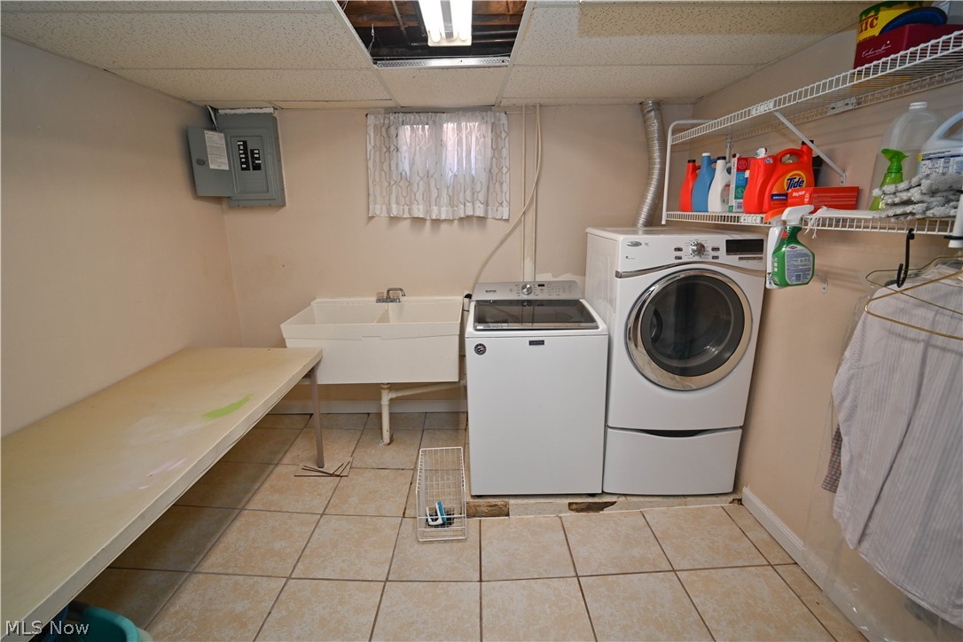 4048 Dover Road Youngstown OH 44511