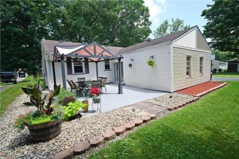 4048 Dover Road Youngstown OH 44511