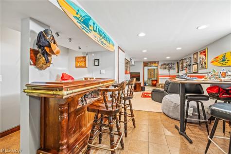 260 Hazelwood Avenue Barberton OH 44203