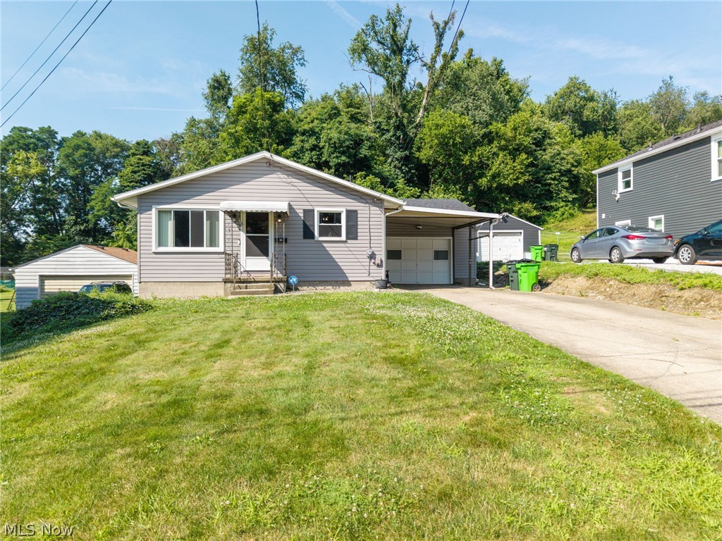 260 Hazelwood Avenue Barberton OH 44203