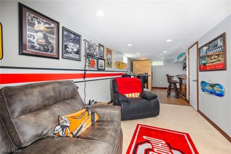 260 Hazelwood Avenue Barberton OH 44203