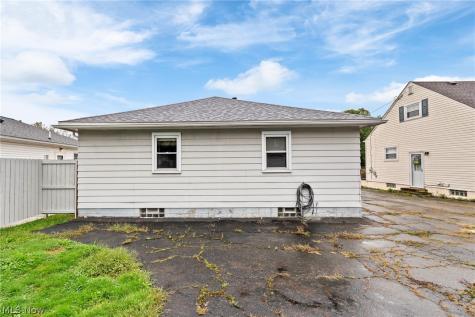 1854 Maurice Street Cuyahoga Falls OH 44221