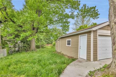 3177 Warren Road Cleveland OH 44111