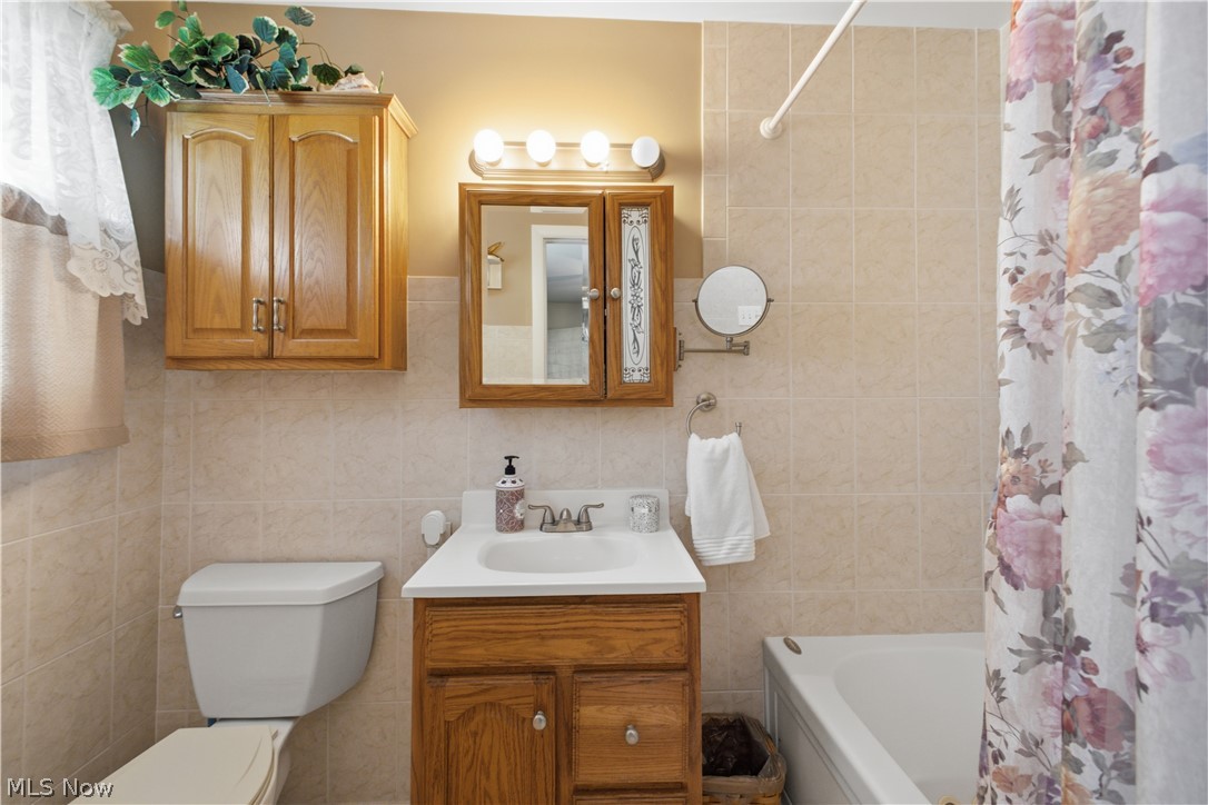 6882 Katahdin Drive Poland OH 44514