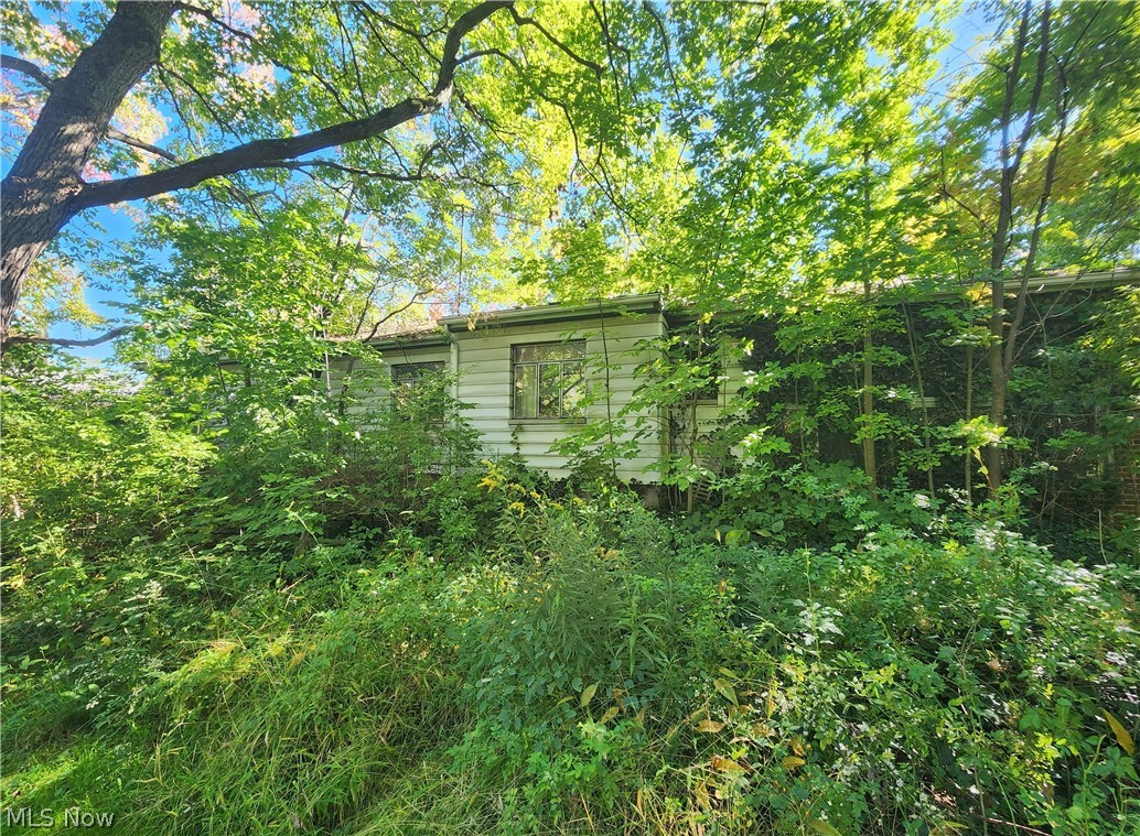 34357 White Road Willoughby Hills OH 44092