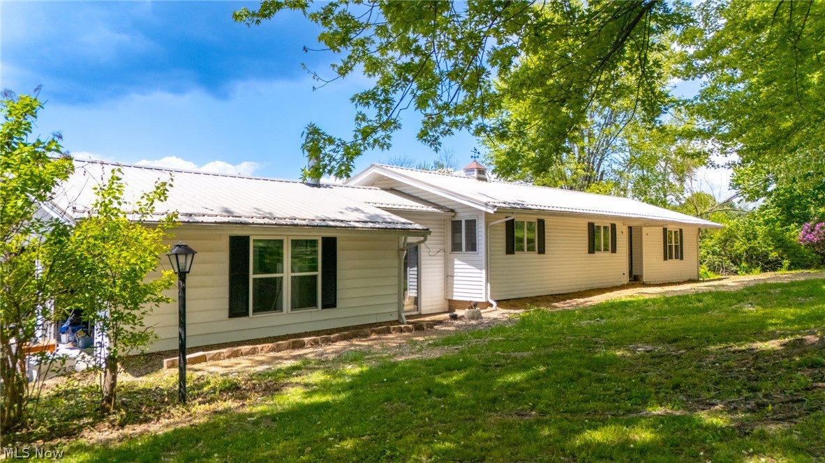 8570 County Road 39 Bloomingdale OH 43910