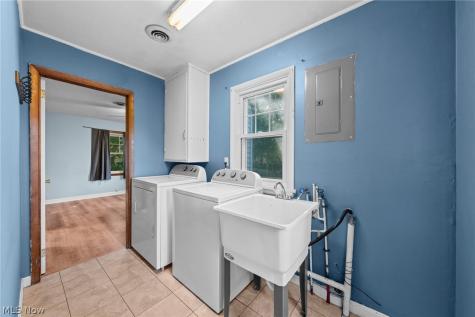 4382 W 189th Street Cleveland OH 44135