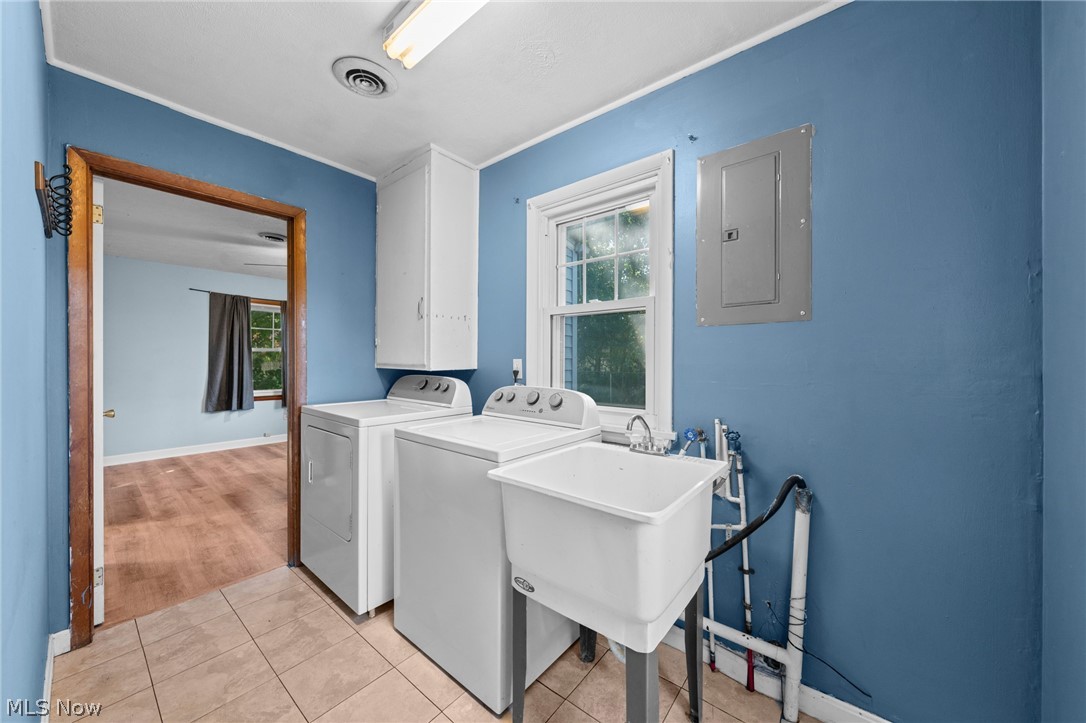 4382 W 189th Street Cleveland OH 44135