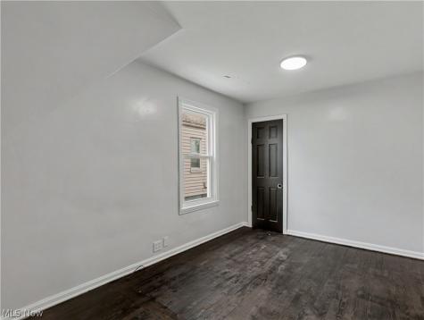 19392 Renwood Avenue Euclid OH 44119